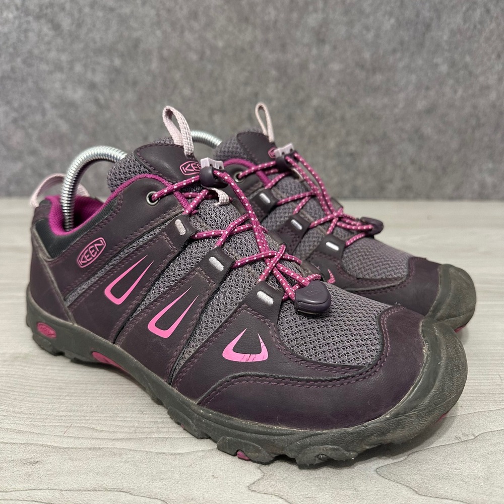 KEEN Oakridge Hiking Shoes Womens 6 Purple Pink Bungee Laces Low Top Trail